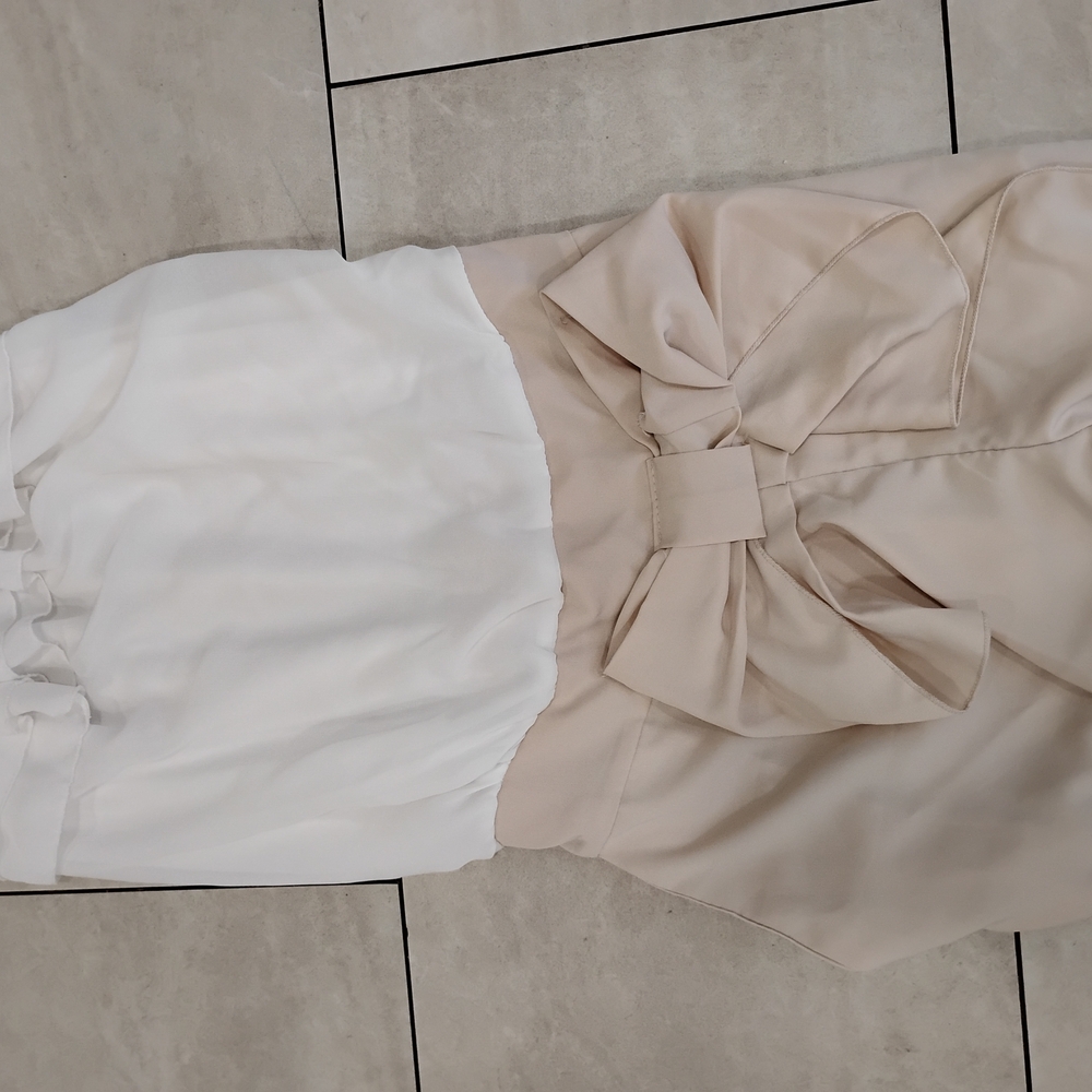 Elegant Cream and White Bow Skirt